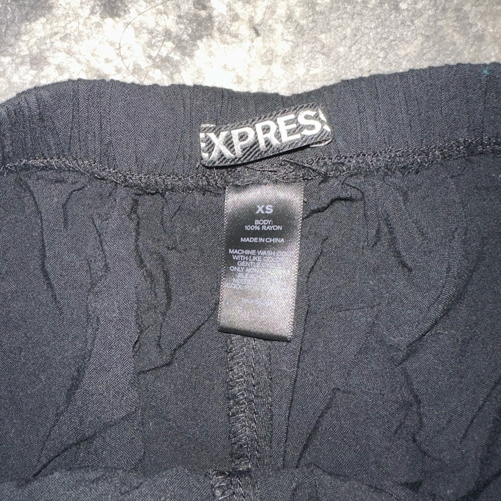 Low Rise Shorts - Picture 3 of 3